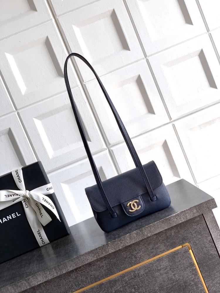 Classic Leather Shoulder Bag
