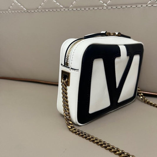 VLogo Signature Gold Leather Shoulder Bag