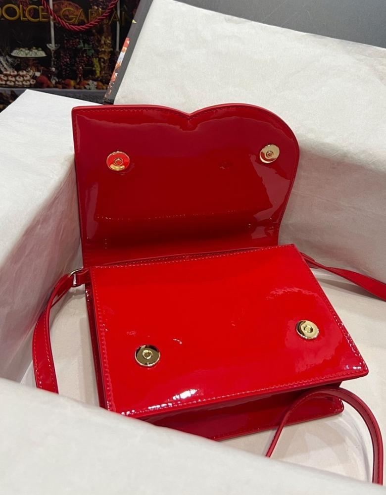 Italian-Inspired Elegant Quilted Leather Crossbody Bag