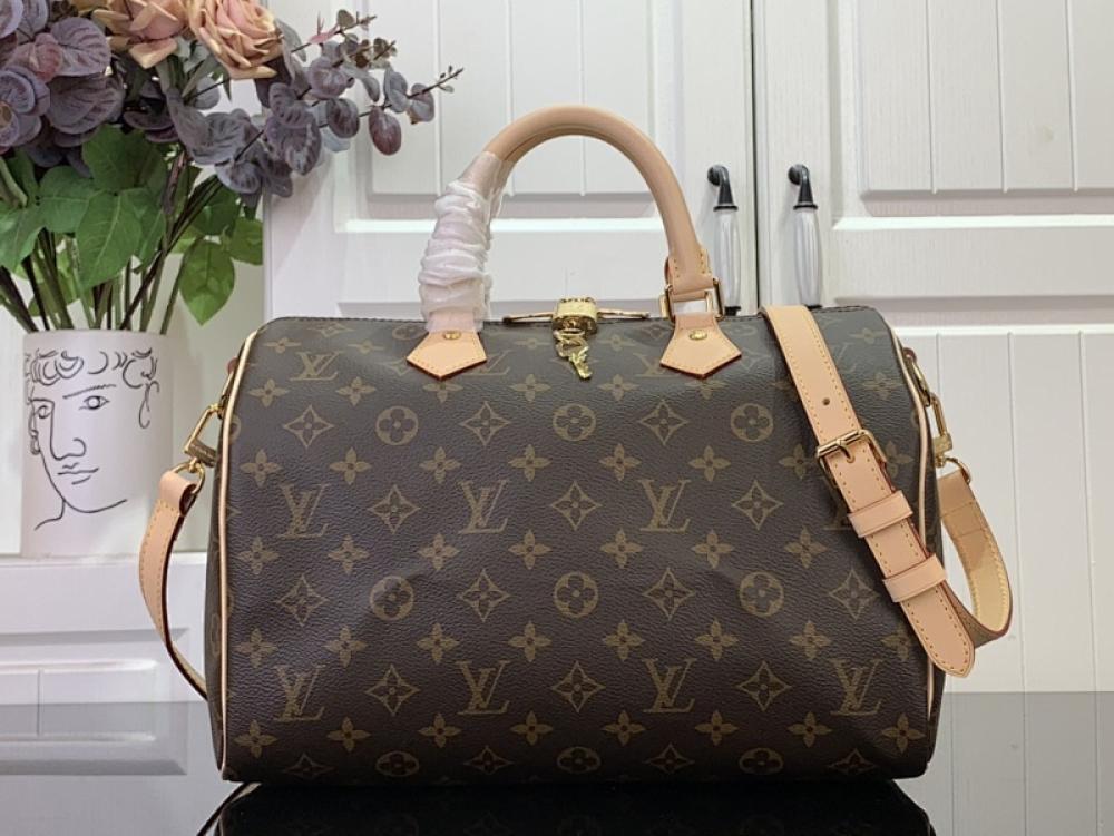 Classic Leather Shoulder Bag