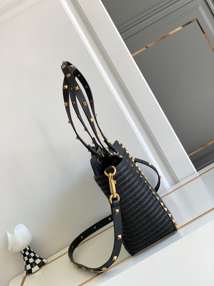 Modern Italian-Inspired Woven Raffia Shoulder Bag