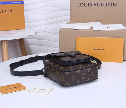 Modern Stylish Calfskin Crossbody Bag