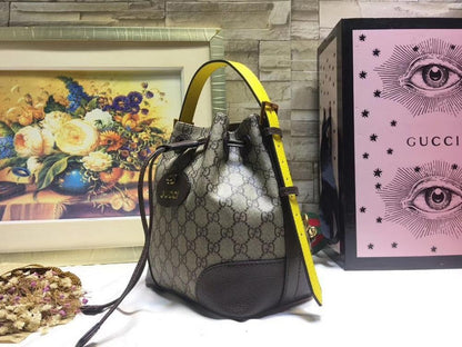 Stylish Leather Bucket Bag – Limited Edition