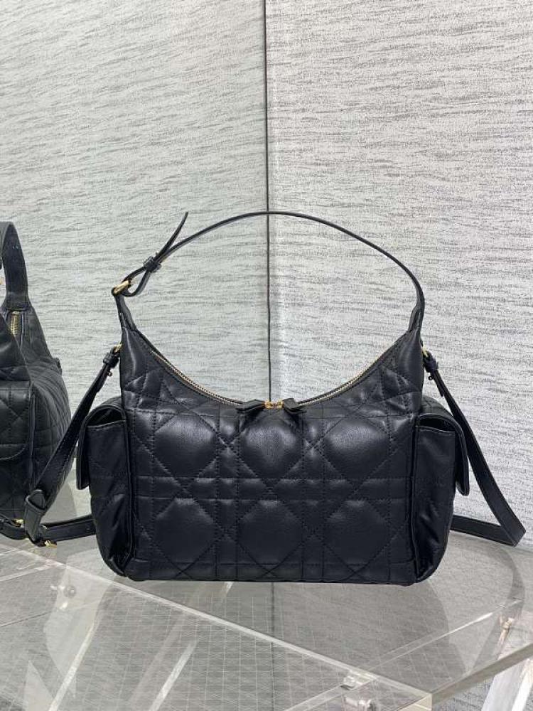 Elegant Leather Top Handle Bag
