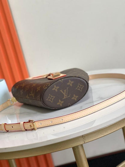 Stylish Monogram Leather Bucket Bag – Limited Edition