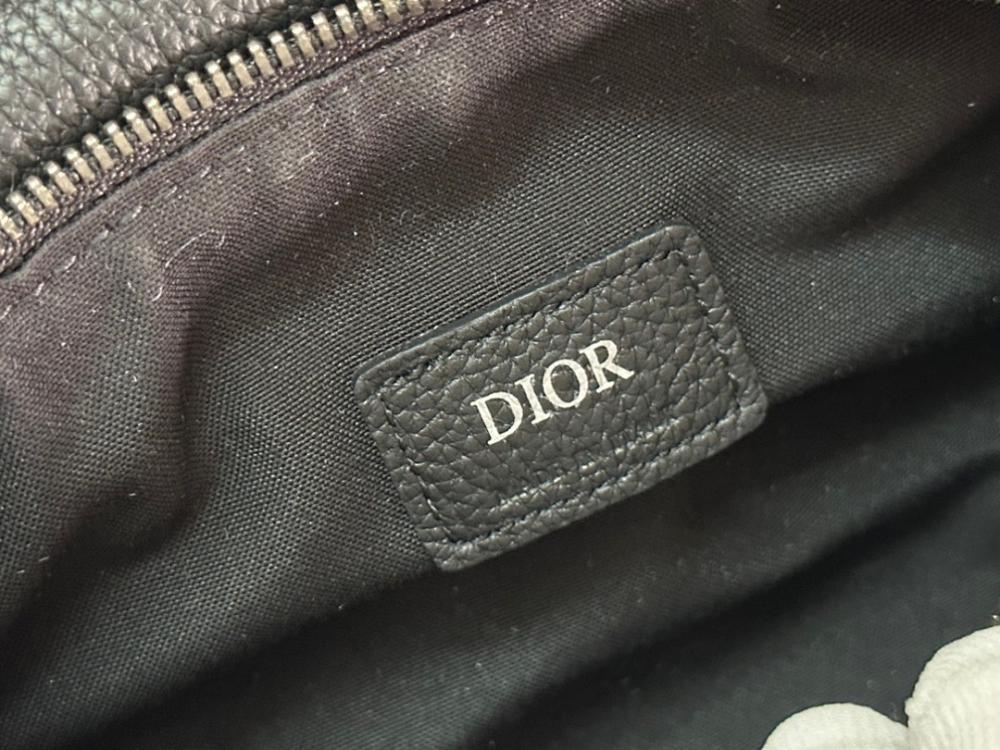 Stylish Black Leather Crossbody Bag – Special Edition