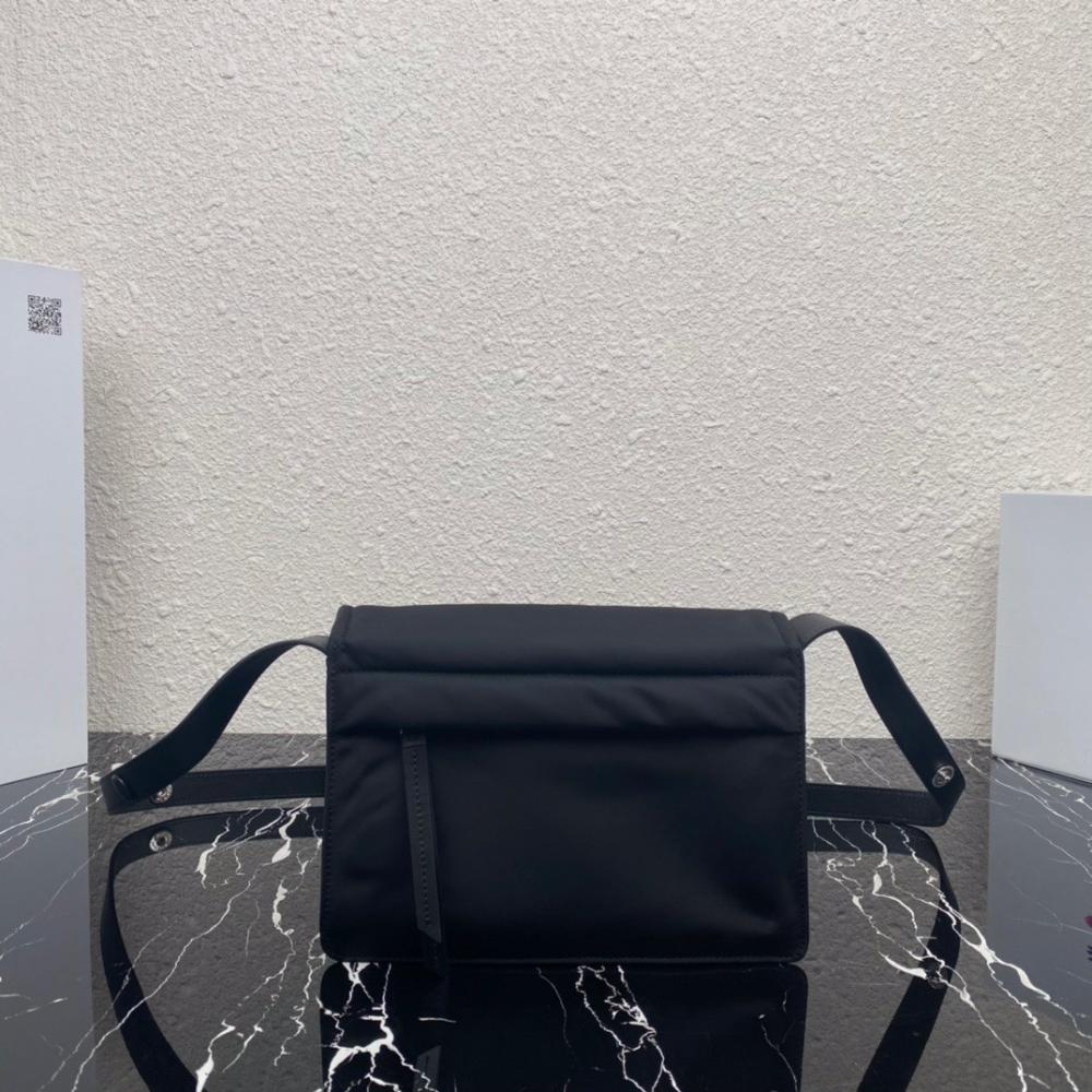 Practical Luxury Shoulder Bag