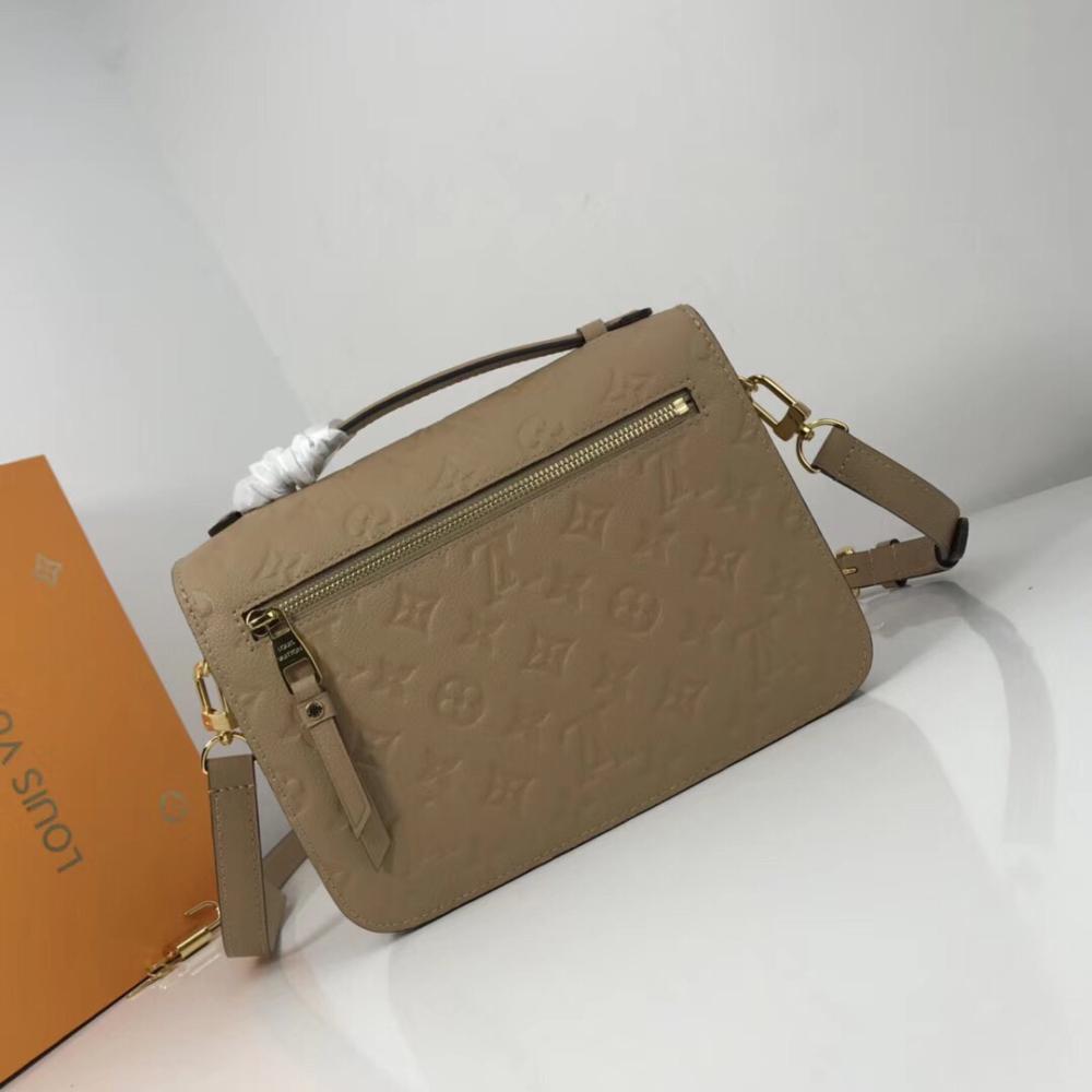 Elegant Crossbody Bag