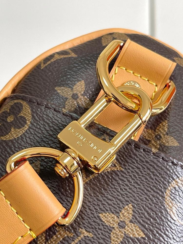 Italian-Inspired Stylish Leather Shoulder Bag