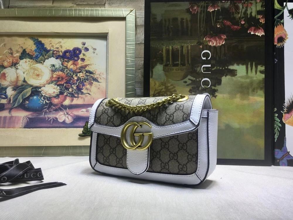 Alma Red Crossbody Bag