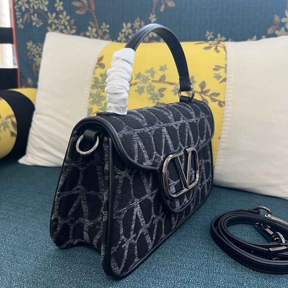 Modern Refined Calfskin Shoulder Bag