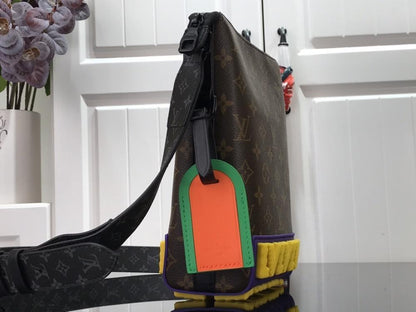 Messenger Bag