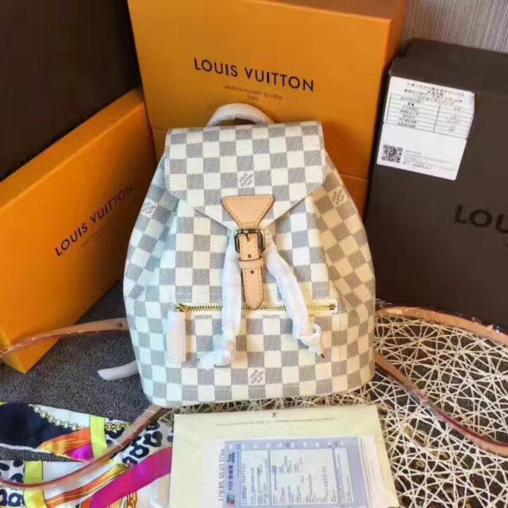 Modern Italian-Inspired Crossbody Bag
