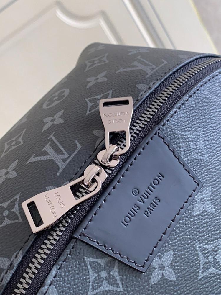 Elegant Stylish Leather Shoulder Bag – Limited Edition