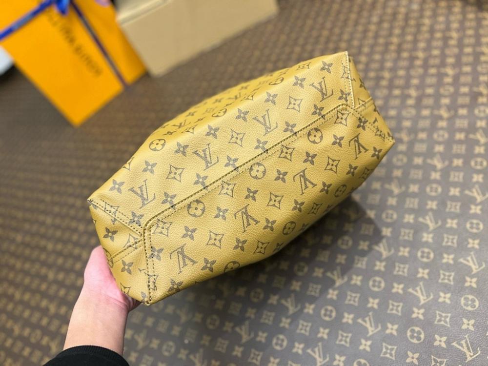 Classic Tote Bag – Special Edition