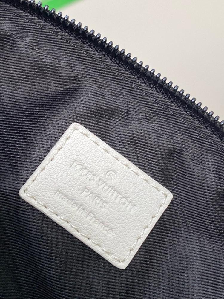 Italian-Inspired Elegant Leather Bag