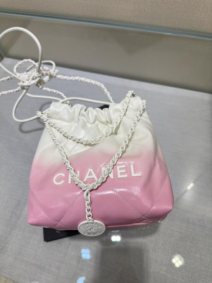 Classic Shoulder Bag