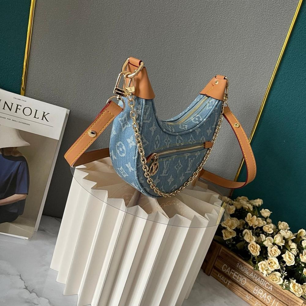 Luxury Elegant Embroidered Leather Shoulder Bag