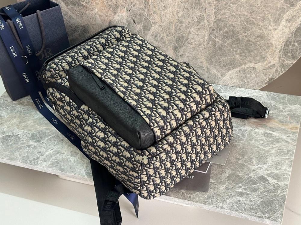 Stylish Black Quilted Leather Shoulder Bag – Limited Edition