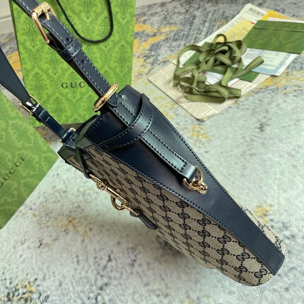 Elegant Shoulder Bag – Limited Edition