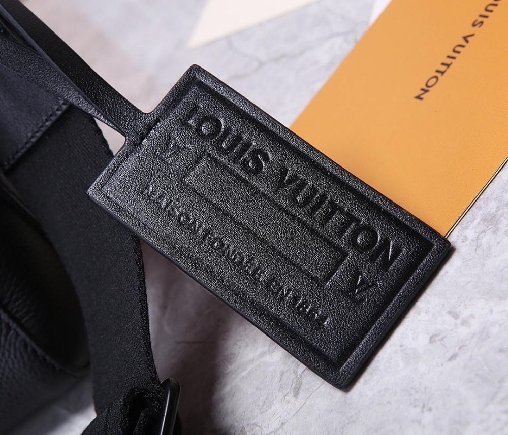 Modern Italian-Inspired Calfskin Shoulder Bag