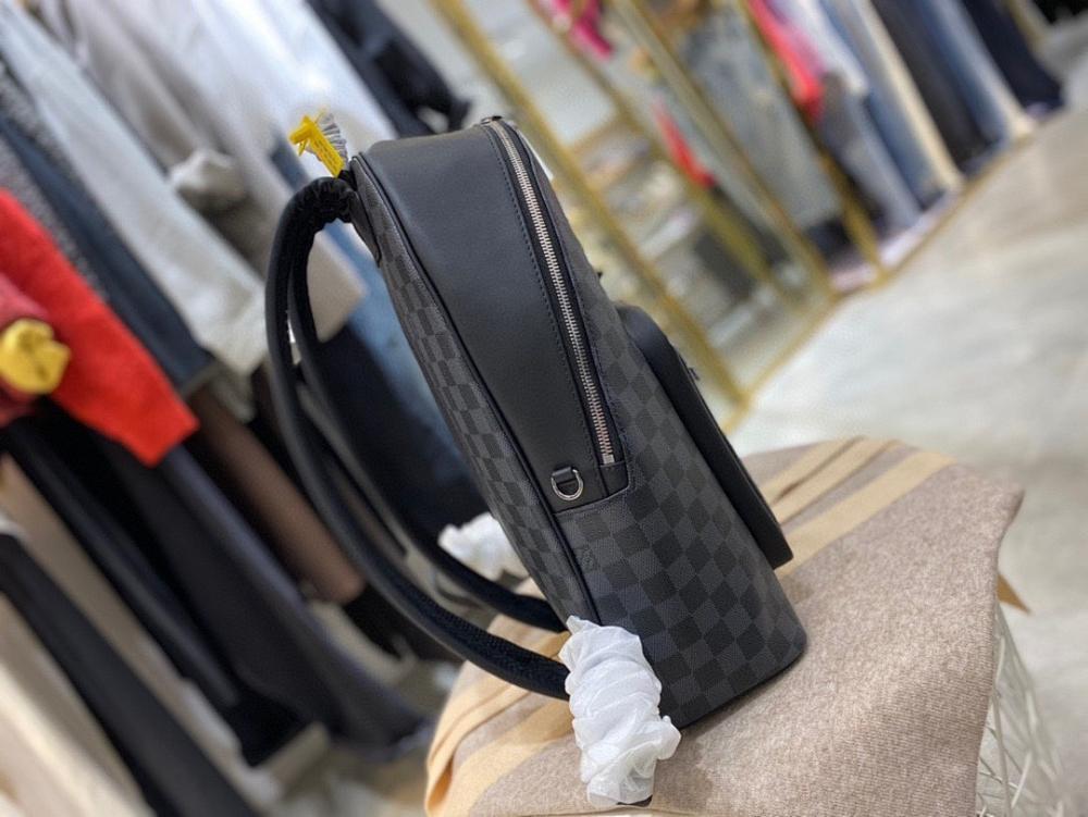 Stylish Refined Leather Shoulder Bag