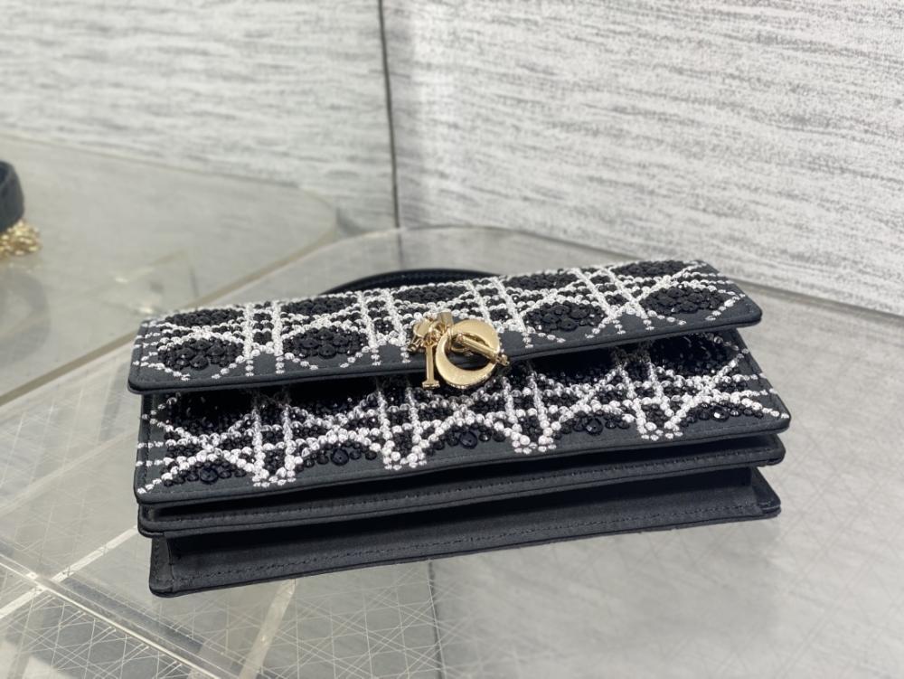 Embroidered Wallet