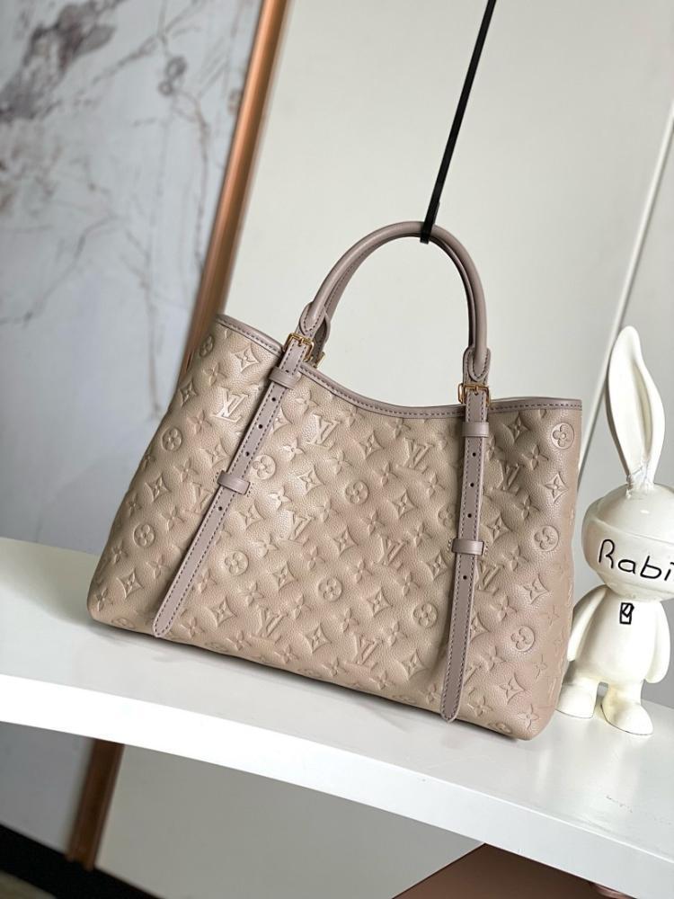 Modern Italian-Inspired Leather Shoulder Bag