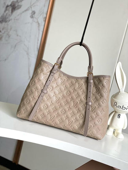 Modern Italian-Inspired Leather Shoulder Bag