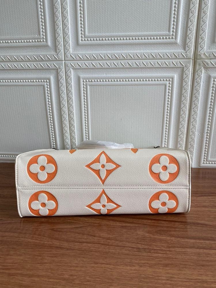 Elegant Leather Shoulder Bag – Special Edition