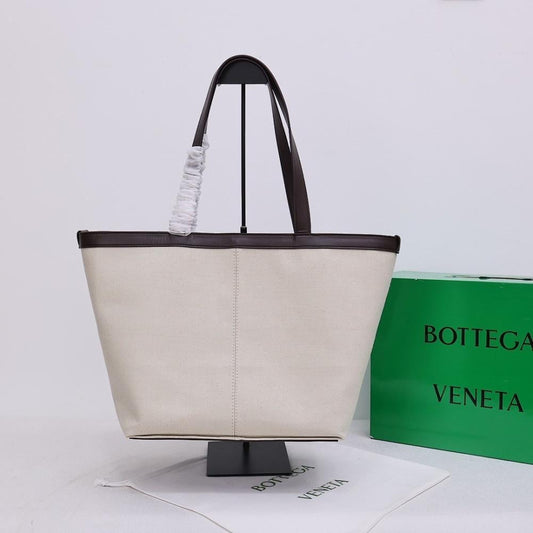 Modern Crossbody Bag