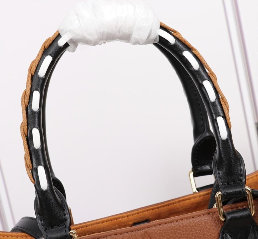 Classic Elegant Leather Tote Bag