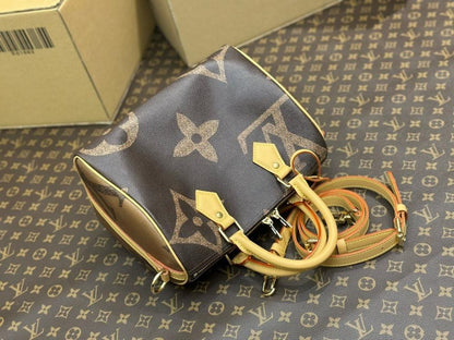 Stylish Refined Monogram Shoulder Bag