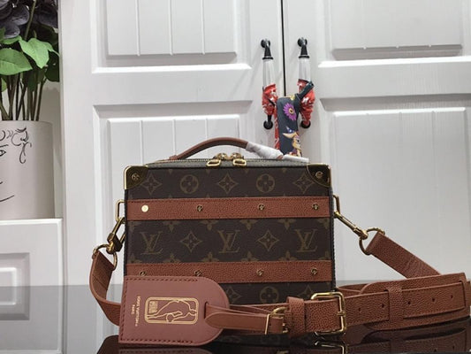 x NBA Handle Trunk