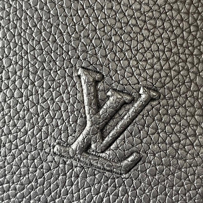 Classic Italian-Inspired Quilted Leather Shoulder Bag