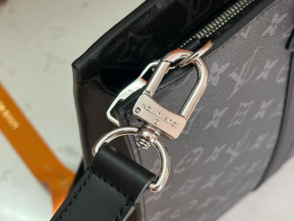 Modern Premium Shoulder Bag