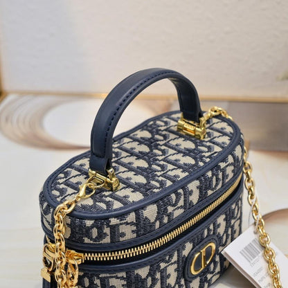 Stylish Leather Crossbody Bag – Special Edition