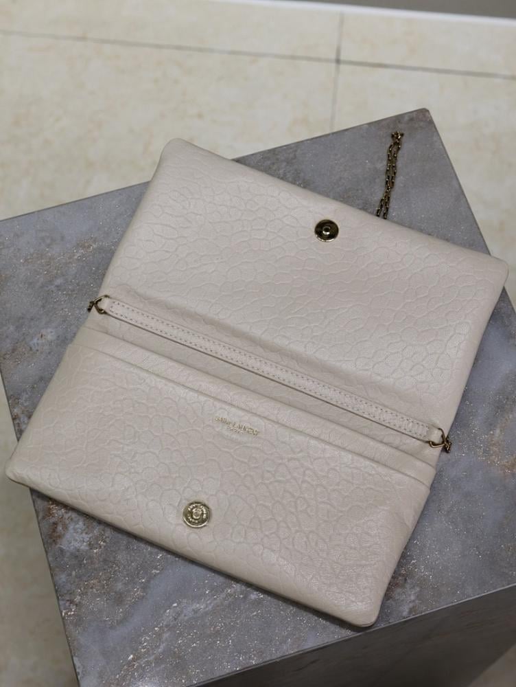 Italian-Inspired Elegant Lambskin Shoulder Bag