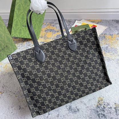Modern Elegant Shoulder Bag