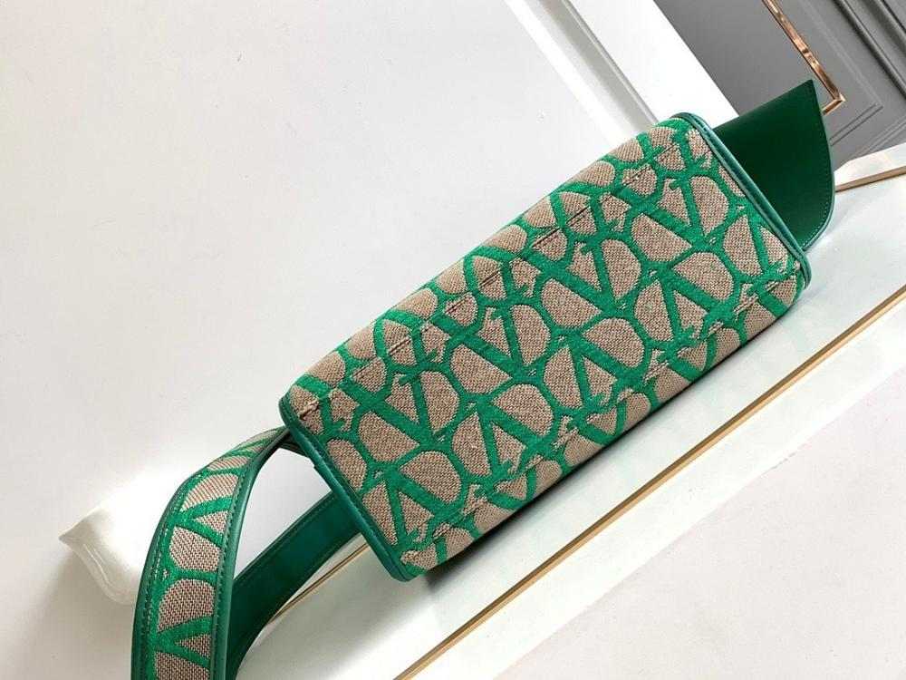 Stylish Refined Printed Canvas Shoulder Bag