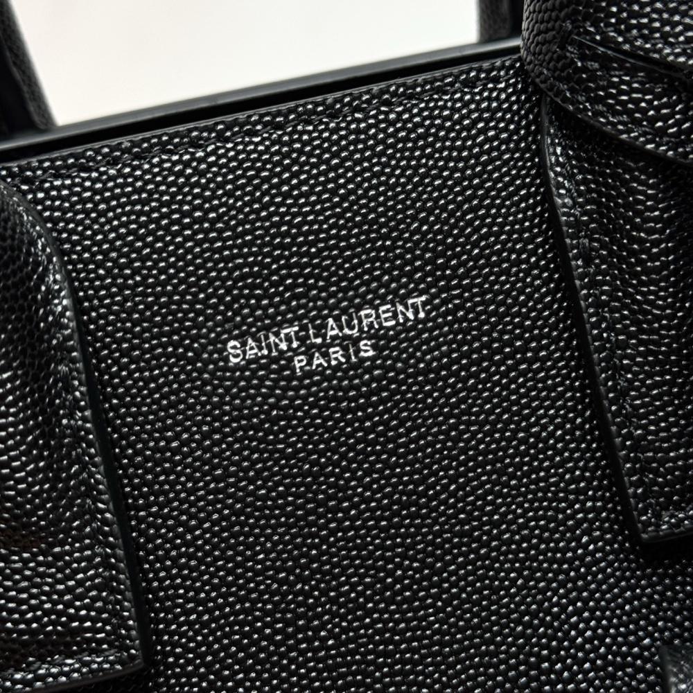 Classic Shoulder Bag