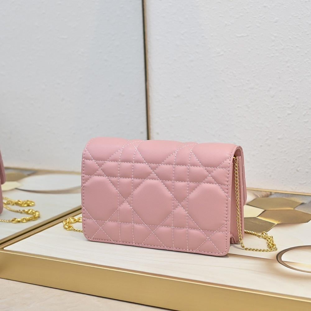 Modern Elegant Shoulder Bag
