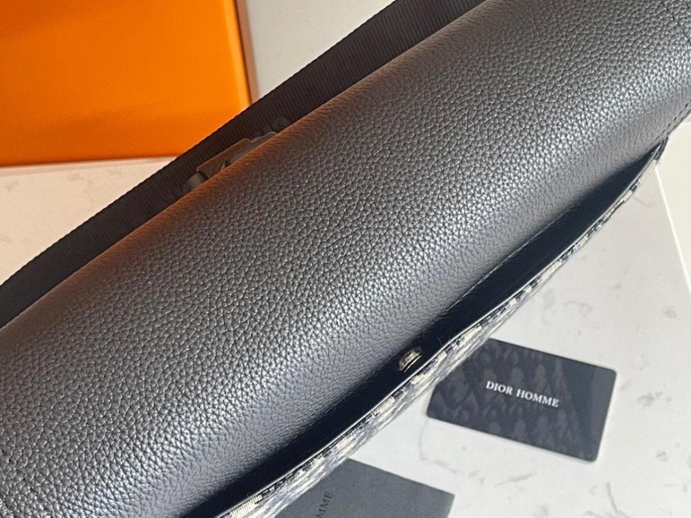 Luxury Refined Black Calfskin Shoulder Bag