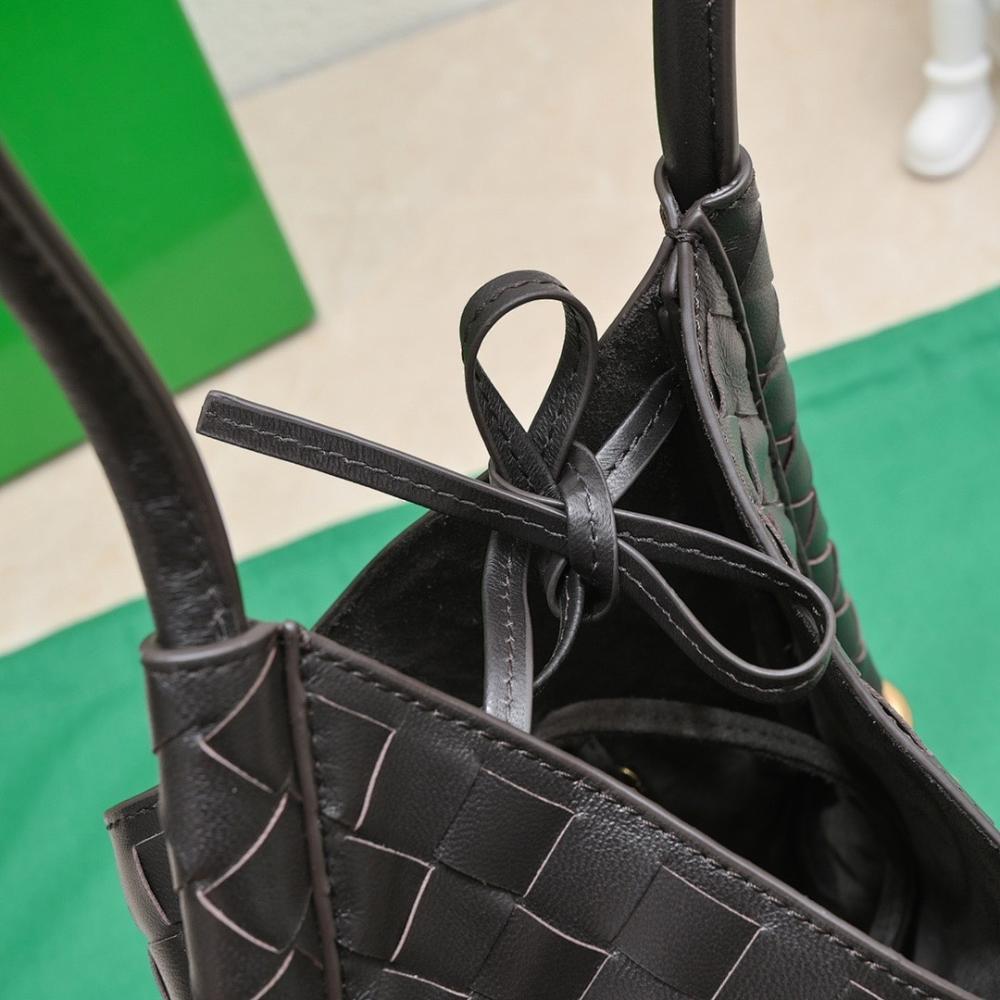 Stylish Leather Top Handle Bag – Special Edition
