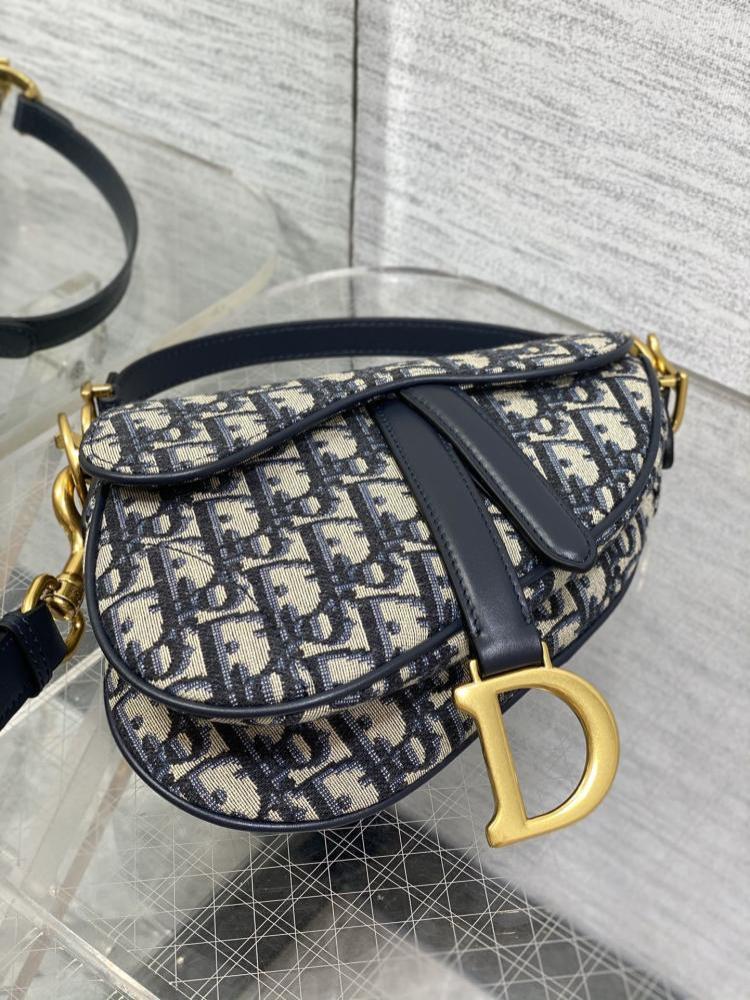 Elegant Leather Shoulder Bag