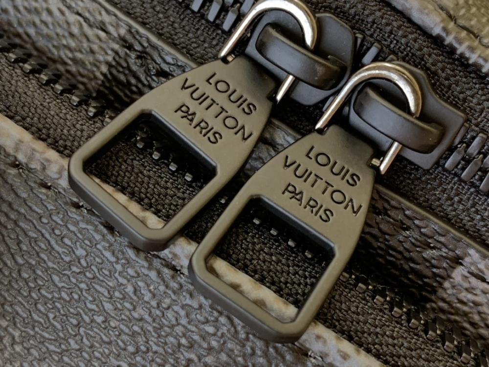 Elegant Shoulder Bag