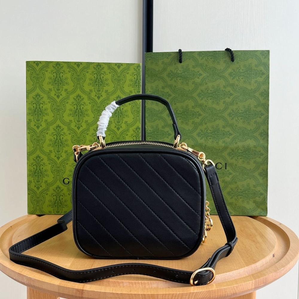 Luxury Leather Shoulder Bag – Special Edition