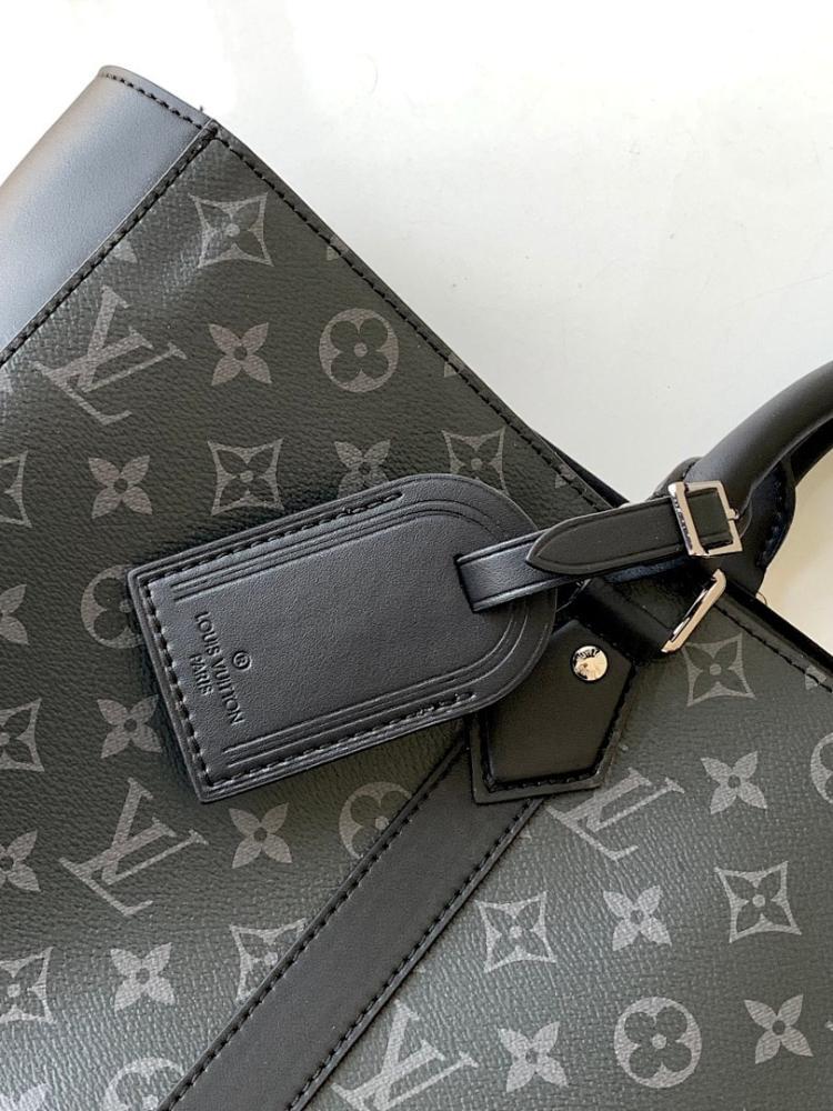 Modern Leather Shoulder Bag – Special Edition