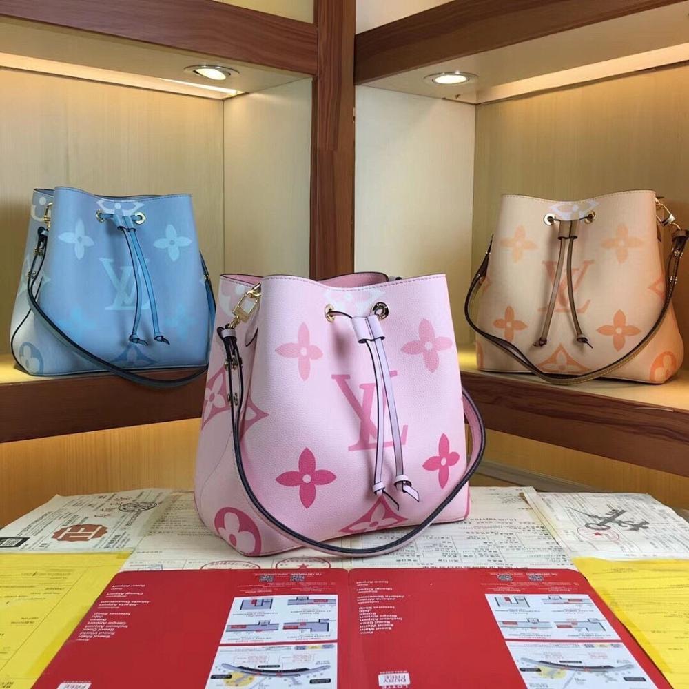 Modern Leather Shoulder Bag – Special Edition