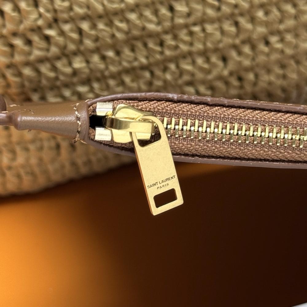 Classic Straw Shoulder Bag